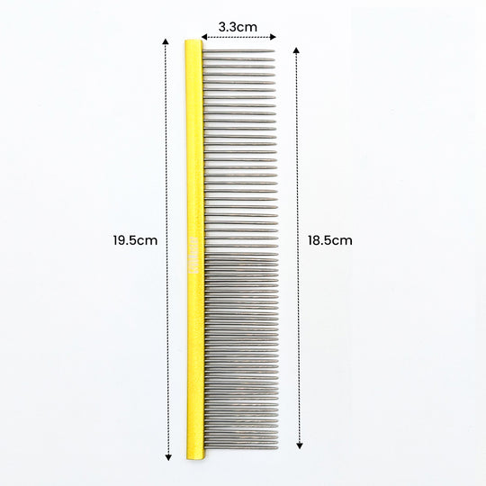Dog comb with measurements on a white background